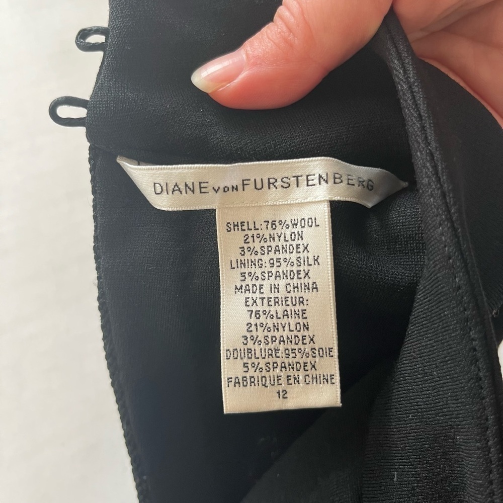 Diane Von Furstenburg Black Sleeveless PC Dress - Picture 7 of 12